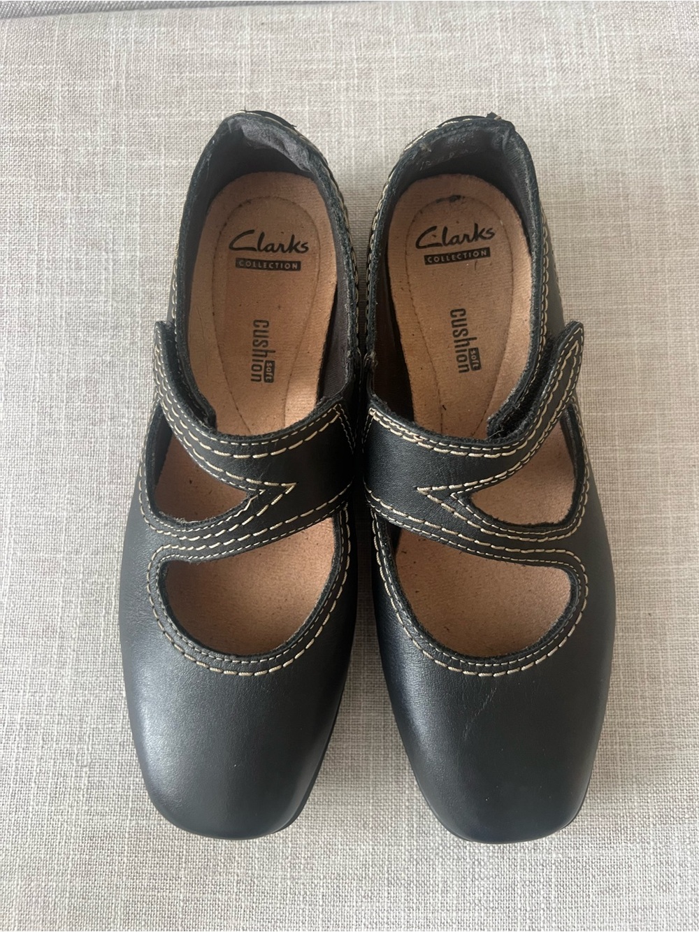 Clarks Black crisscross flat shoes , women’s 7.5, cushioned office casual